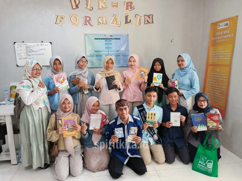 Temu Buku Offline Chapter Bandung Vol.2 Tumbuhkan Semangat Literasi di Bandung Barat - SpiritKita.id