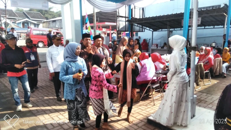 Kreatif! Peringatan Kemerdekaan RI Ke-80 Tahun, di RW 02 Cihampelas Dimeriahkan Lomba dan Pertunjukan Seni - Sport Jabar