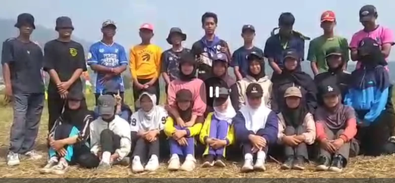 Detik-Detik Menuju Festival Layang-Layang “Kita Bisa Terbang”. Drone Akan Hiasi Langit Tanjungwangi Penuh Warna - Sport Jabar